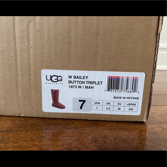 UGG Bailey Button Purple boot - Picture 3 of 4